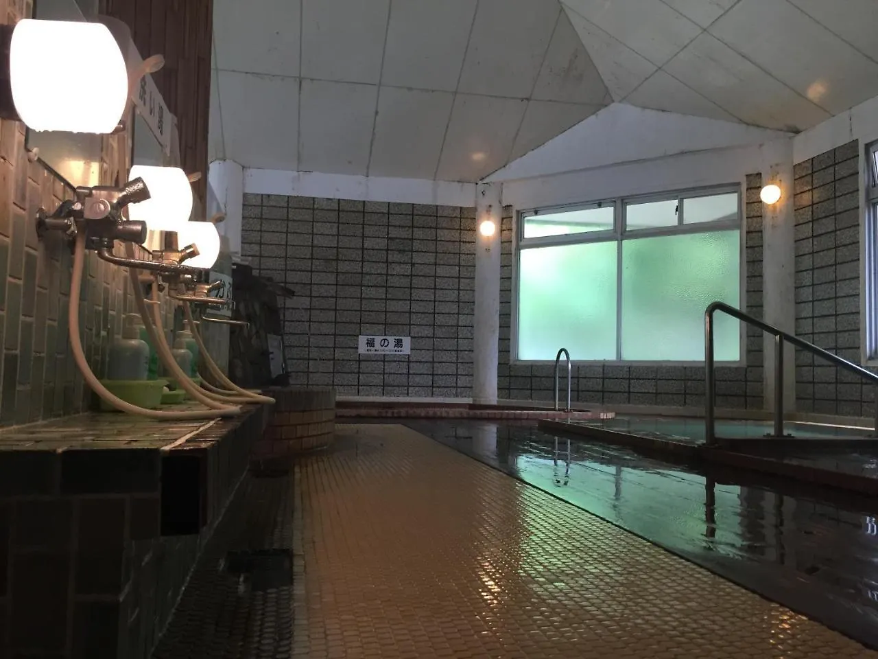 Karurusu Onsen Suzuki Ryokan Muroran 2*,
