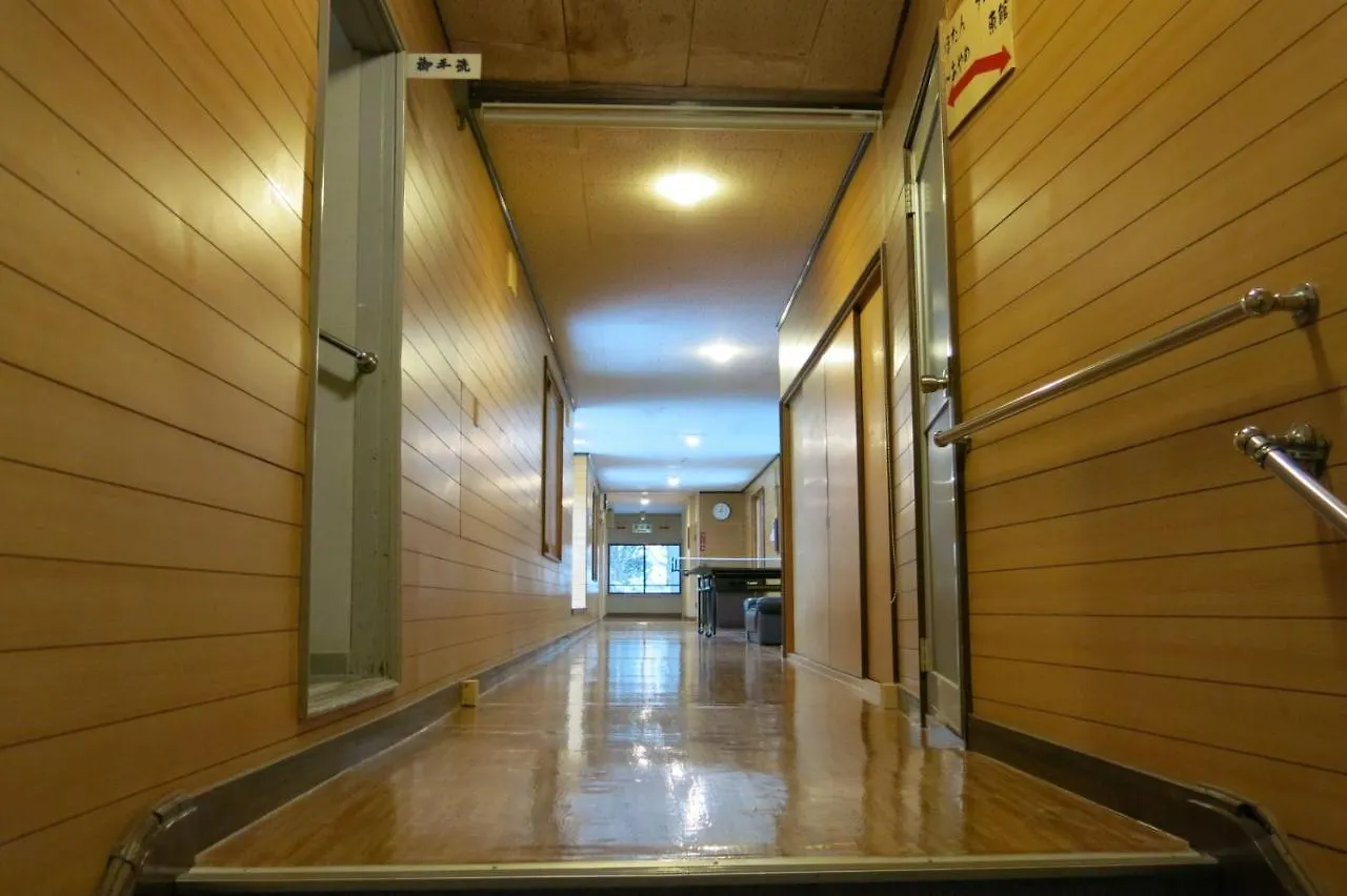 Karurusu Onsen Suzuki Ryokan Muroran 2*,